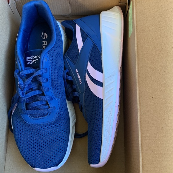 Reebok ladies sneakers - Picture 1 of 3